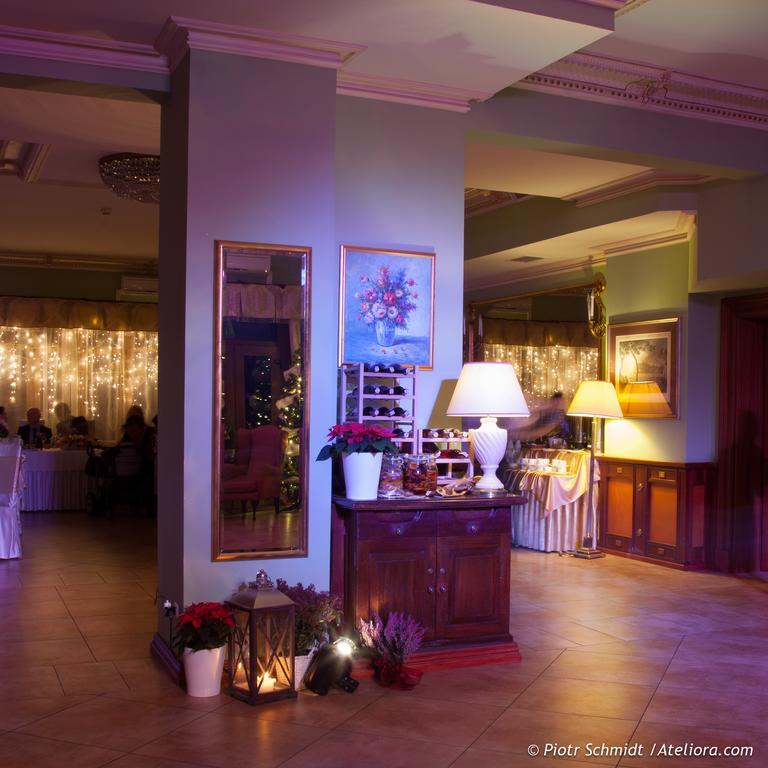 Hotel Sportwerk Tyniec Maly Exteriér fotografie