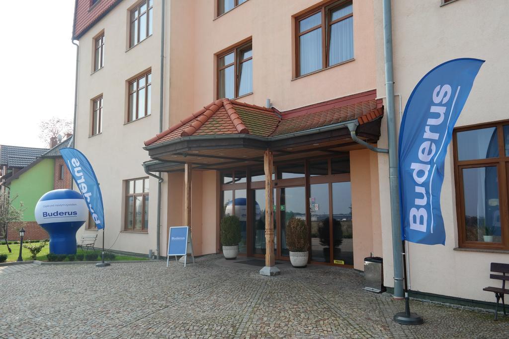 Hotel Sportwerk Tyniec Maly Exteriér fotografie